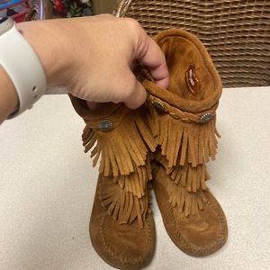 Minnetonka girls boots.